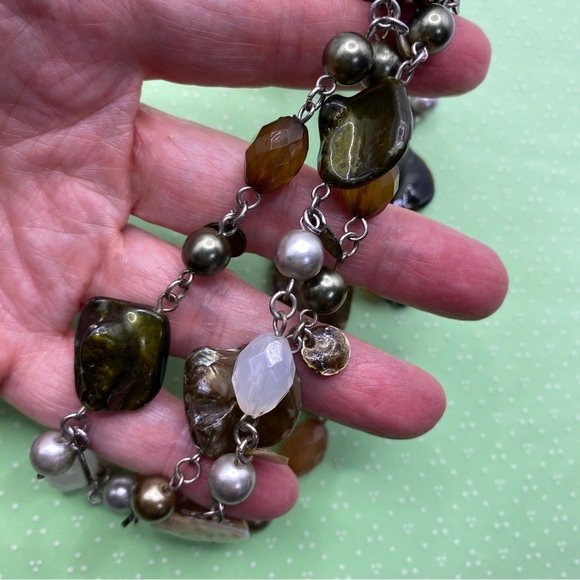 Natural Shell & Glass Beads Boho Style Necklace - Picture 2 of 7